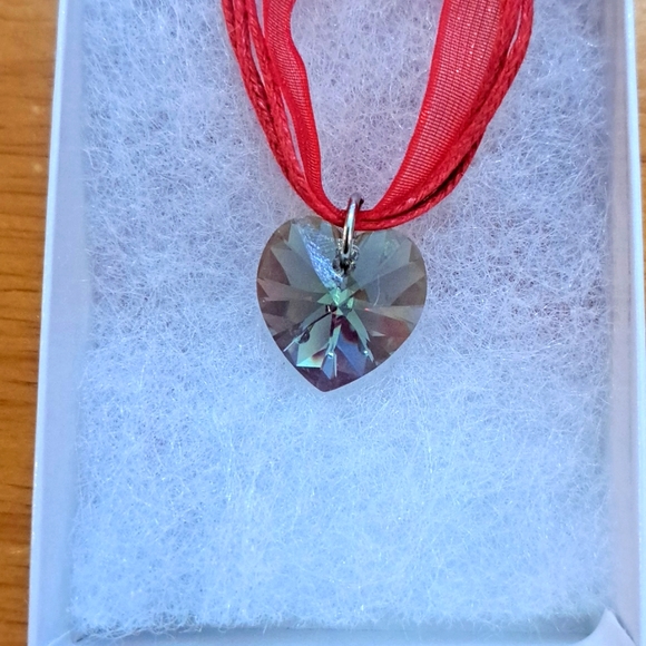 Jewelry - Almond Tea Crystal Heart Necklace